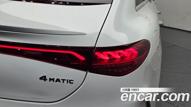 Mercedes-Benz EQE 2023 — photo 9