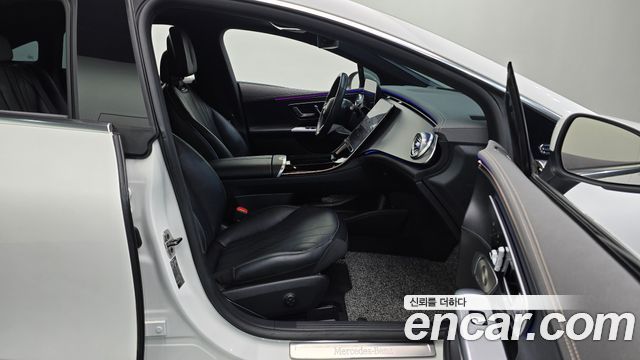 Mercedes-Benz EQE 2023 — photo 16