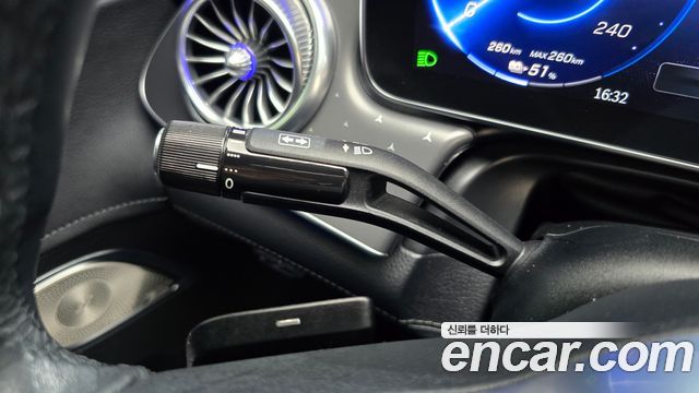 Mercedes-Benz EQE 2023 — photo 27