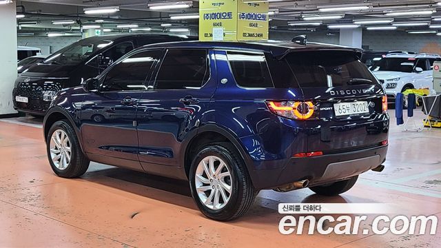 Land Rover Discovery Sport 2017 — photo 4
