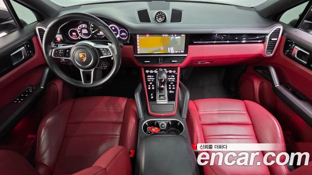 Porsche Cayenne 2021 — photo 7