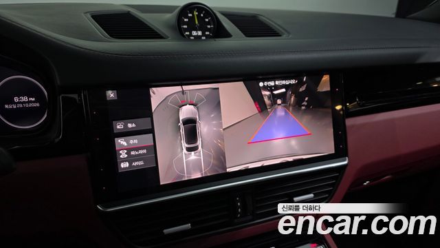 Porsche Cayenne 2021 — photo 15