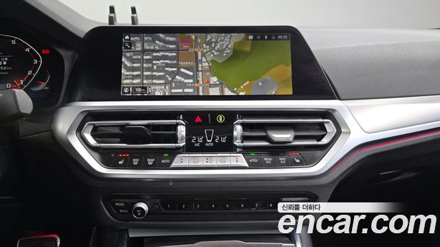 BMW 3-Series 2022 — photo 18
