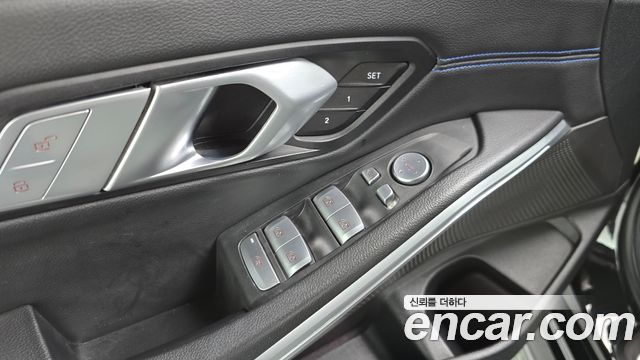 BMW 3-Series 2022 — photo 26