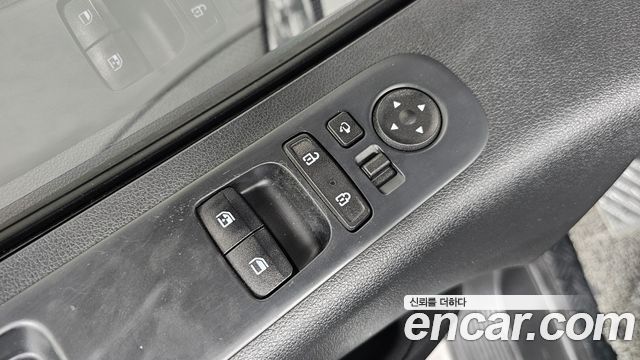 Hyundai Staria 2023 — photo 12