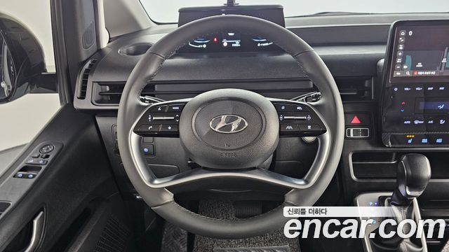 Hyundai Staria 2023 — photo 15