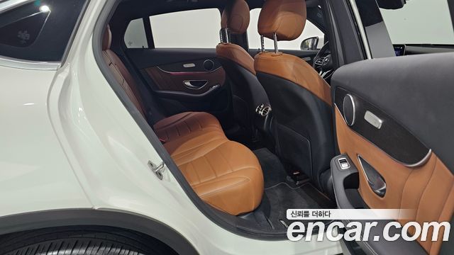 Mercedes-Benz GLC-Class 2021 — photo 17