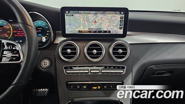 Mercedes-Benz GLC-Class 2021 — photo 18