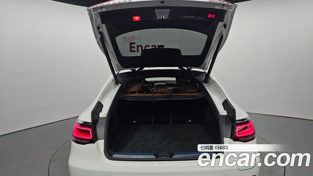 Mercedes-Benz GLC-Class 2021 — photo 24