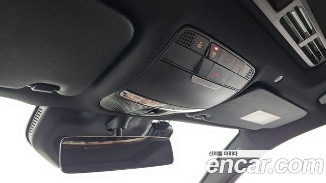 Mercedes-Benz GLC-Class 2021 — photo 25