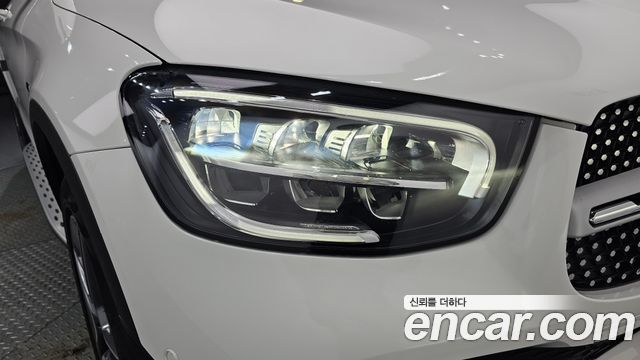 Mercedes-Benz GLC-Class 2021 — photo 8