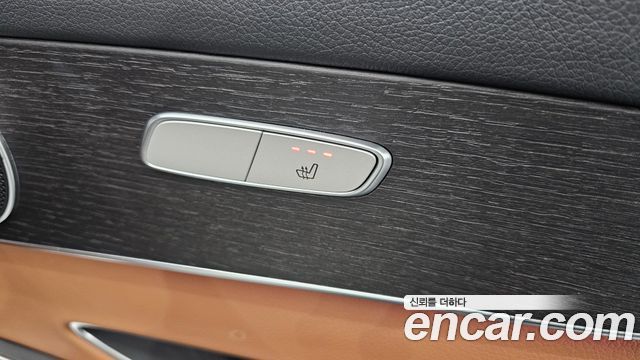 Mercedes-Benz GLC-Class 2021 — photo 28
