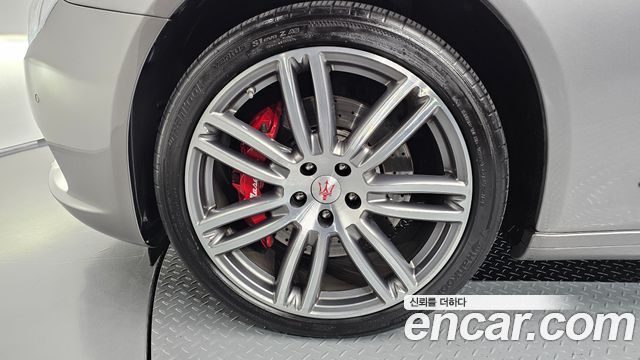 Maserati Quattroporte 2017 — photo 5
