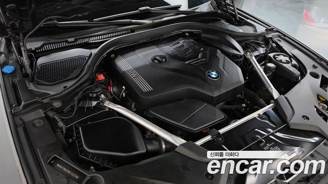 BMW 5-Series 2021 — photo 6