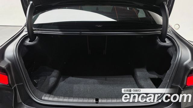 BMW 5-Series 2021 — photo 25