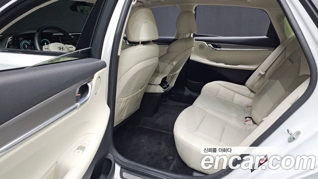 Hyundai Grandeur 2022 — photo 18