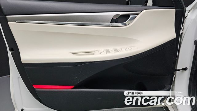 Hyundai Grandeur 2022 — photo 14