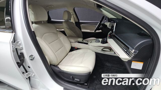Hyundai Grandeur 2022 — photo 16