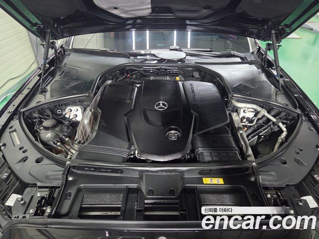 Mercedes-Benz S-Class 2022 — photo 6
