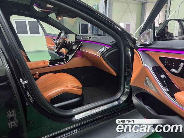 Mercedes-Benz S-Class 2022 — photo 12