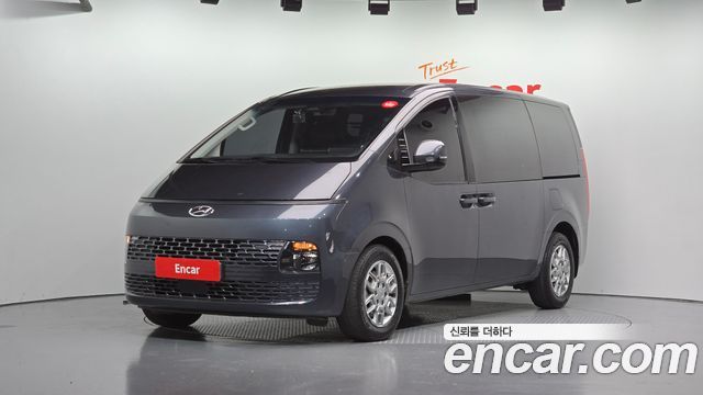 Hyundai Staria 2022 — photo 1