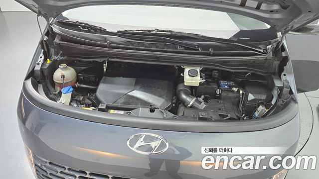 Hyundai Staria 2022 — photo 6