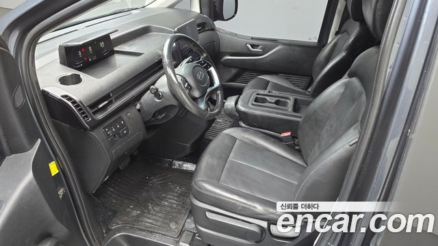 Hyundai Staria 2022 — photo 7