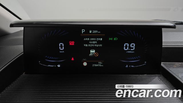 Hyundai Staria 2022 — photo 8