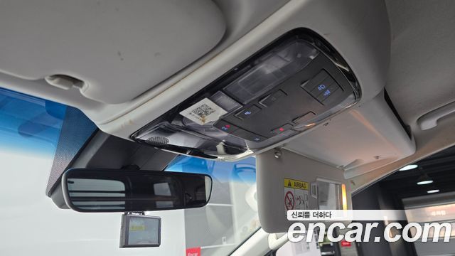 Hyundai Staria 2022 — photo 20