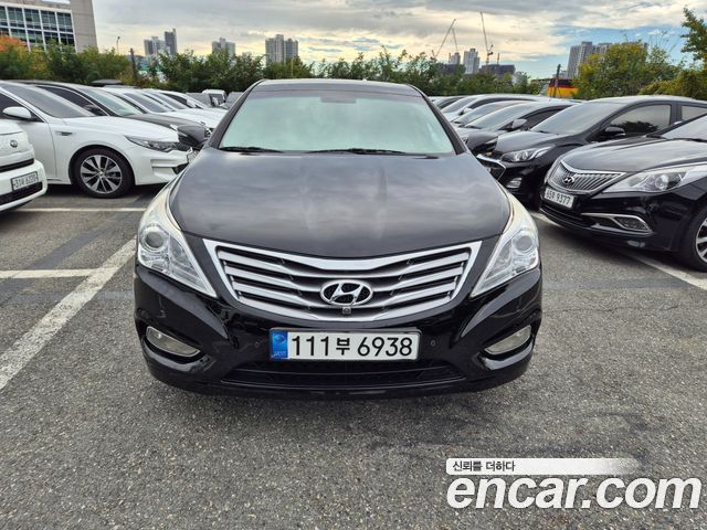 Hyundai Grandeur 2011 — photo 1