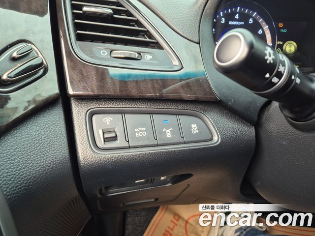 Hyundai Grandeur 2011 — photo 11