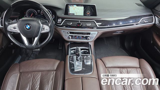 BMW 7-Series 2018 — photo 7