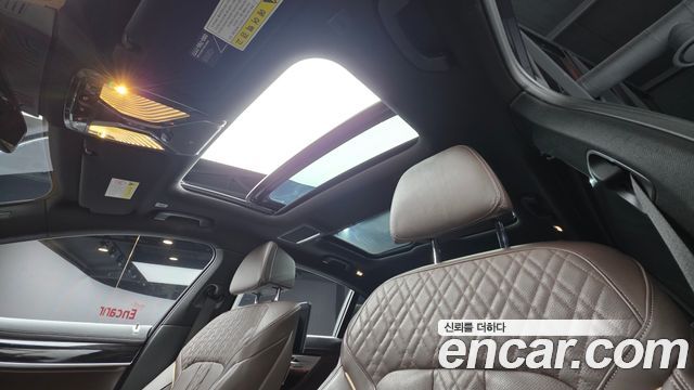 BMW 7-Series 2018 — photo 12