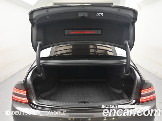 Genesis G80 2022 — photo 19
