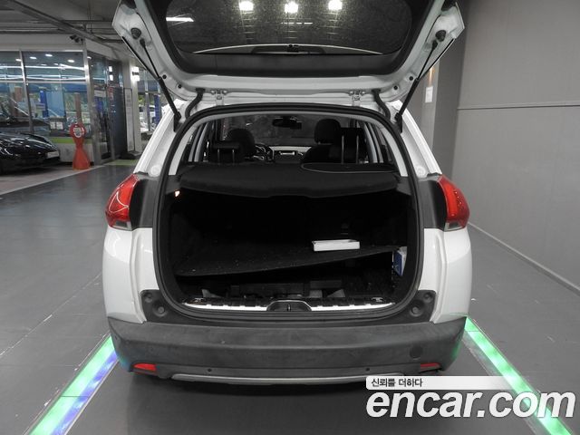 Peugeot 2008 2017 — photo 20