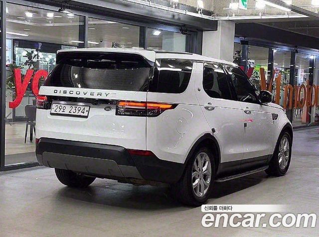 Land Rover Discovery 2018 — photo 4