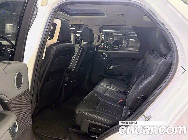 Land Rover Discovery 2018 — photo 8