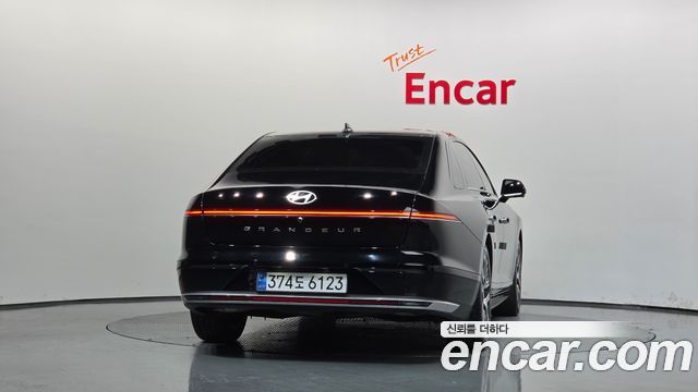 Hyundai Grandeur 2023 — photo 4