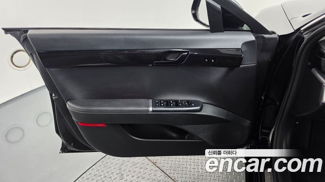 Hyundai Grandeur 2023 — photo 14