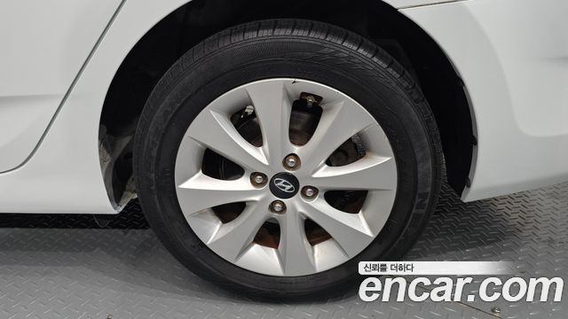 Hyundai Accent 2016 — photo 7