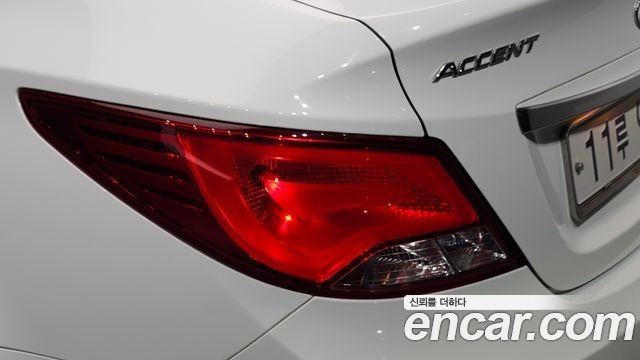 Hyundai Accent 2016 — photo 9