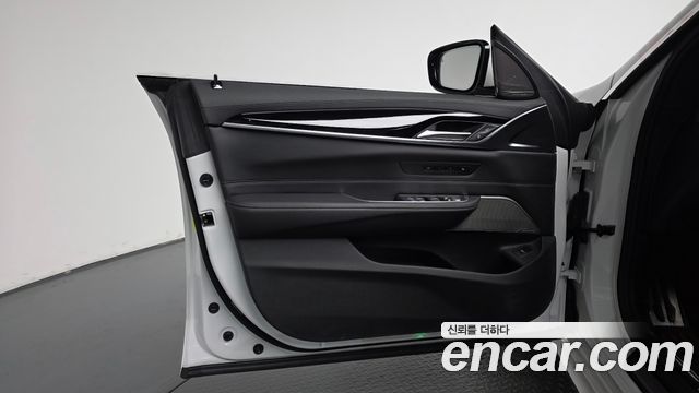 BMW Gran Turismo 2023 — photo 14