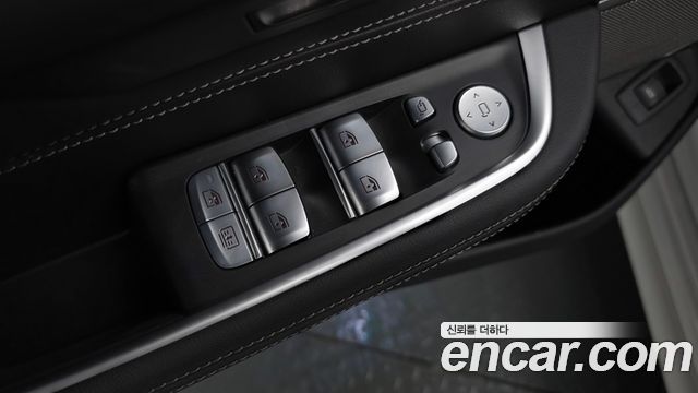 BMW Gran Turismo 2023 — photo 35