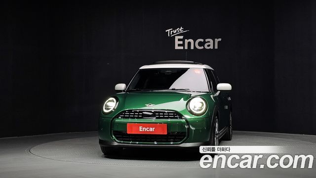 Mini Cooper 2025 — photo 3