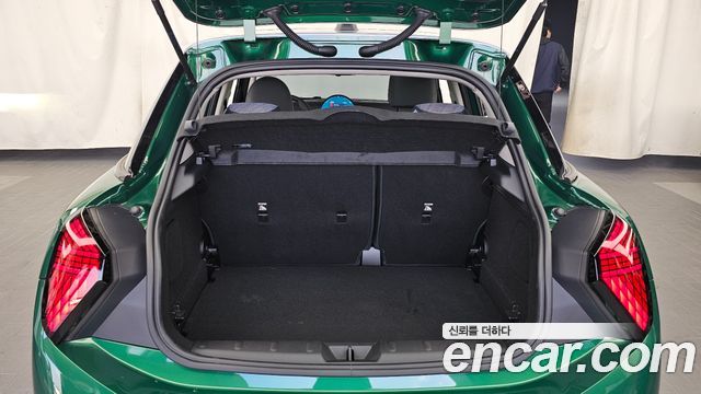 Mini Cooper 2025 — photo 20
