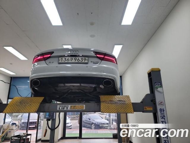 Audi A7 2016 — photo 2