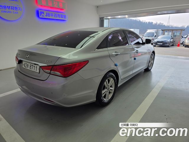 Hyundai Sonata 2013 — photo 2