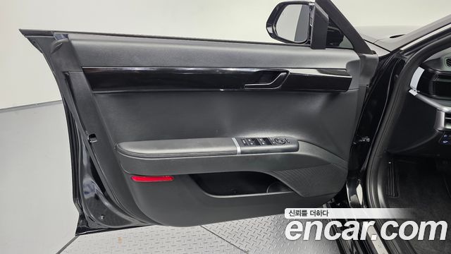 Hyundai Grandeur 2025 — photo 14