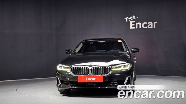BMW 5-Series 2021 — photo 3
