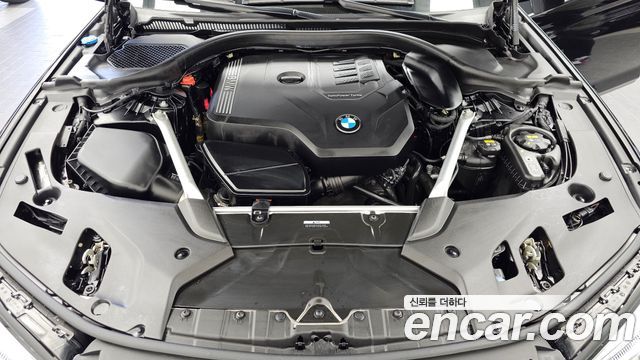 BMW 5-Series 2021 — photo 6